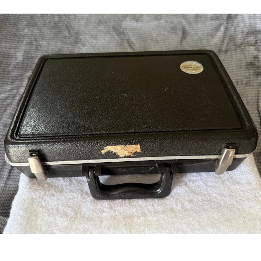 Bundy Resonite Bb Clarinet Student Woodwind Instrument with Hard Case